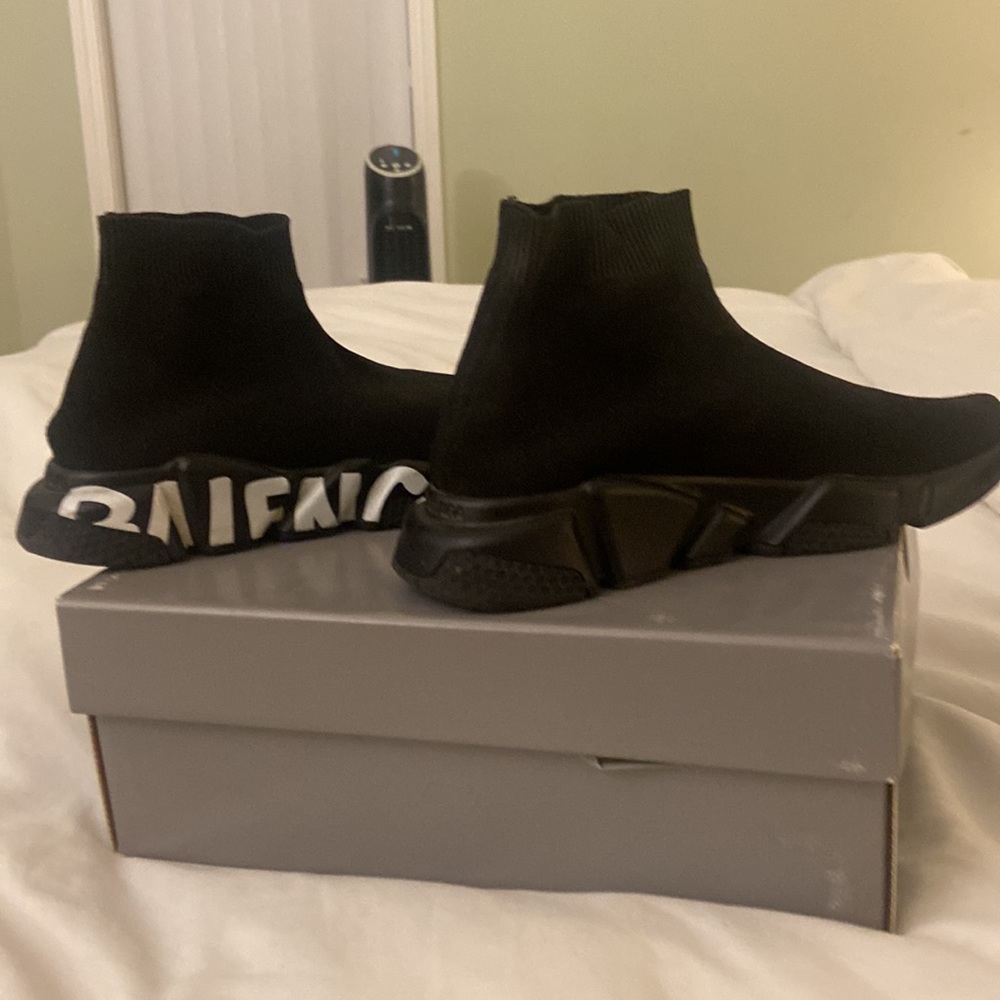 Balenciaga speed lt sneaker- graffiti black/black/white. Women’s size 38 - Picture 4 of 8